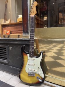 fender stratocaster 1964