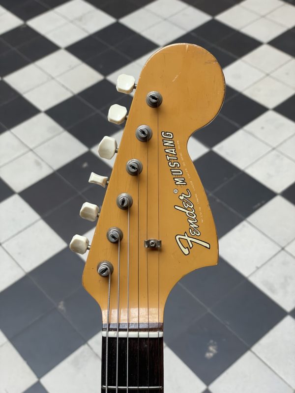 1969 FENDER COMPETITION MUSTANG - Image 3