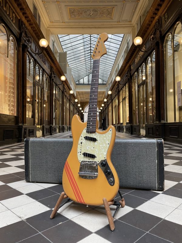 1969 FENDER COMPETITION MUSTANG - Image 7