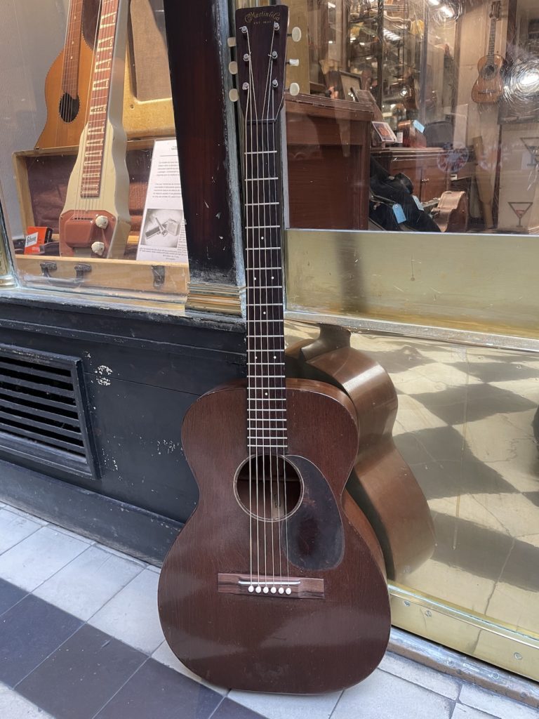 casanova,lutherie,guitare,expert,restauration,fabrication,guitares